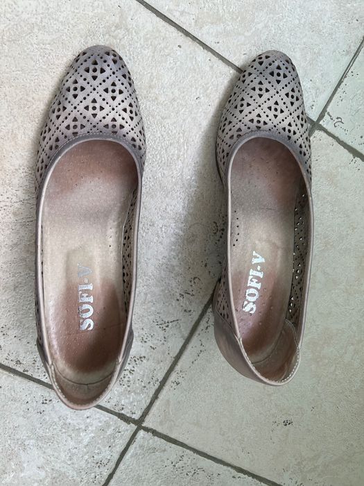 Продавам дамски обувки