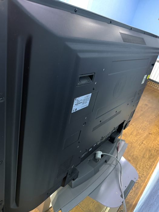 Продам телевизор LG (плазменный)