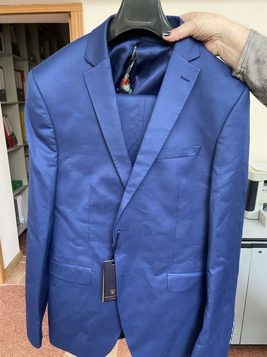 Костюм мужской