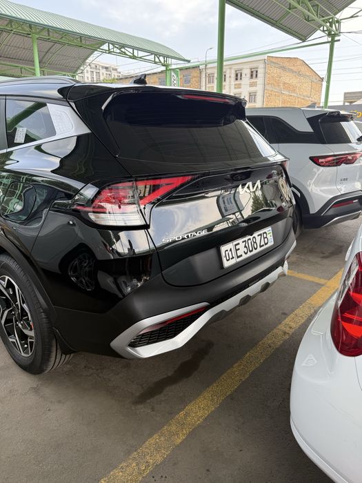 Kia Sportech srochna sotiladi