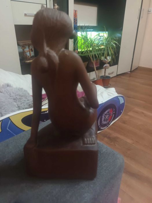 Vechii  statueta