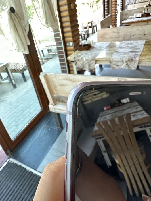 Продавам Iphone 11///128gb