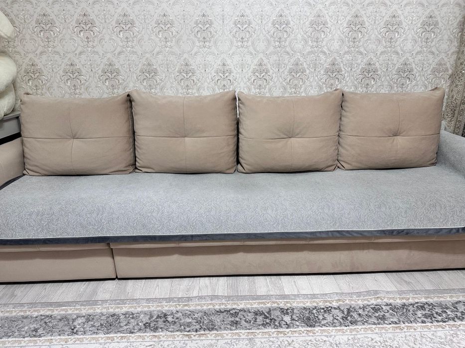 Продаётся Диван 3 метра