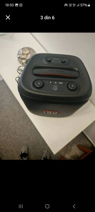 Boxă jbl  merge foarte bine