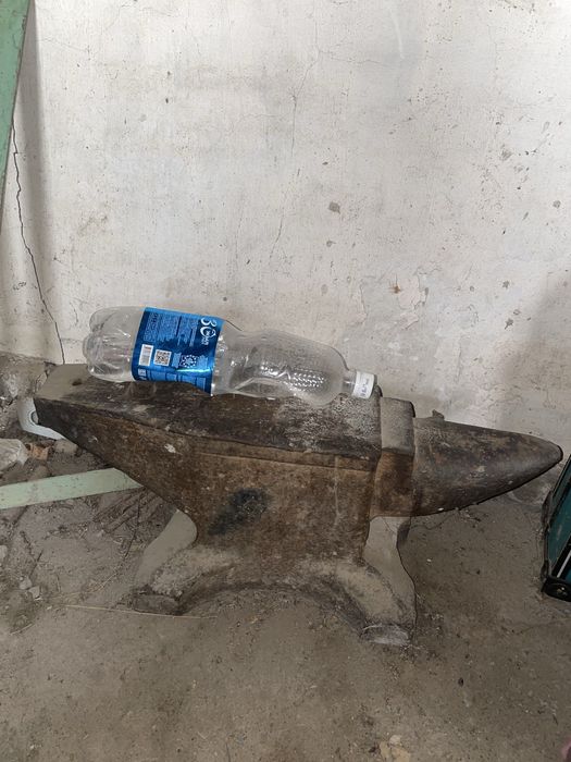 Продам наковальню СССР