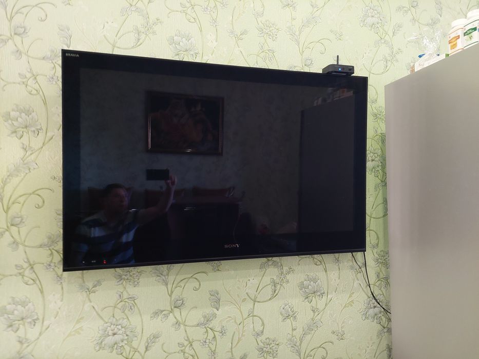 Продам телевизор SONY