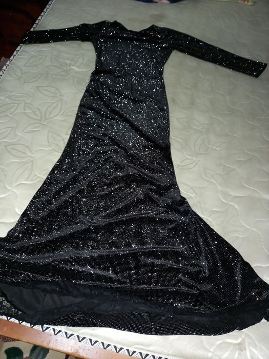 Шикарное длинное платье