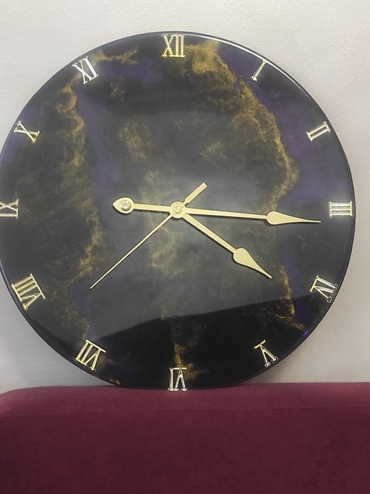 АРТ Часовници изработени от епо. Смола и МДФ или дърво