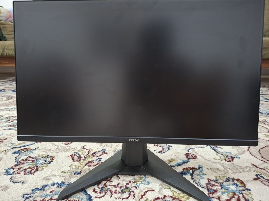 Msi 24 dyum 300hz fullhd IPS