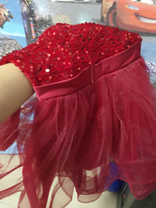 Детское красное платье