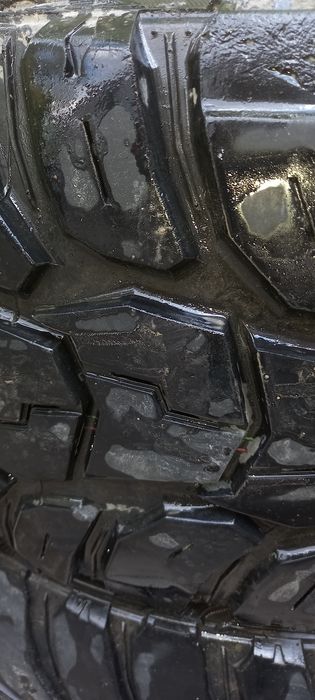 Продам шины 37/13.5/R22