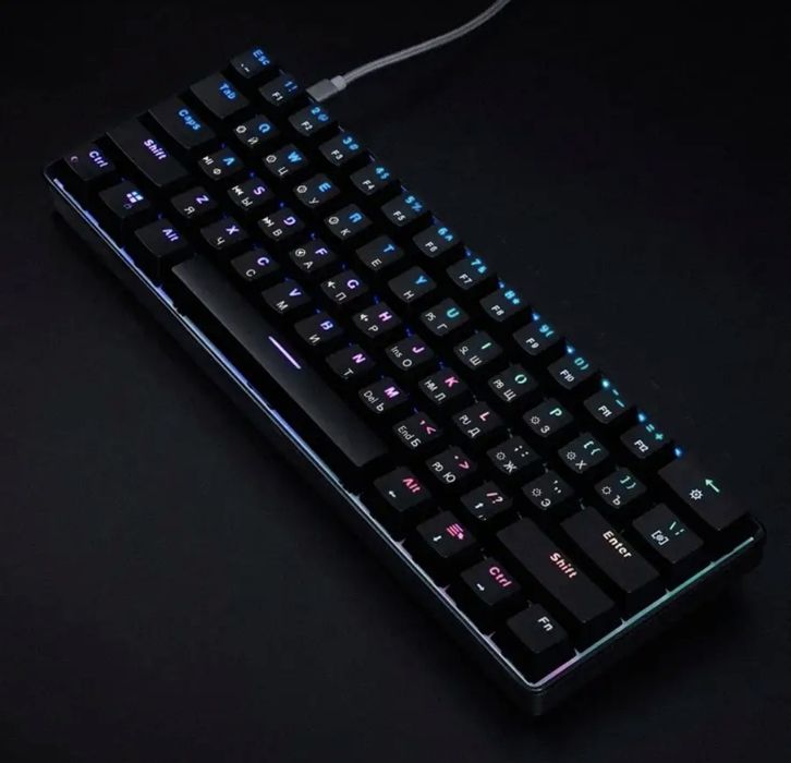 Игровая клавиатура GK61 USB Gateron

Blue