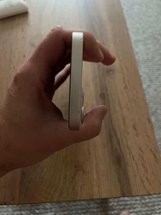 Продам iphone 13