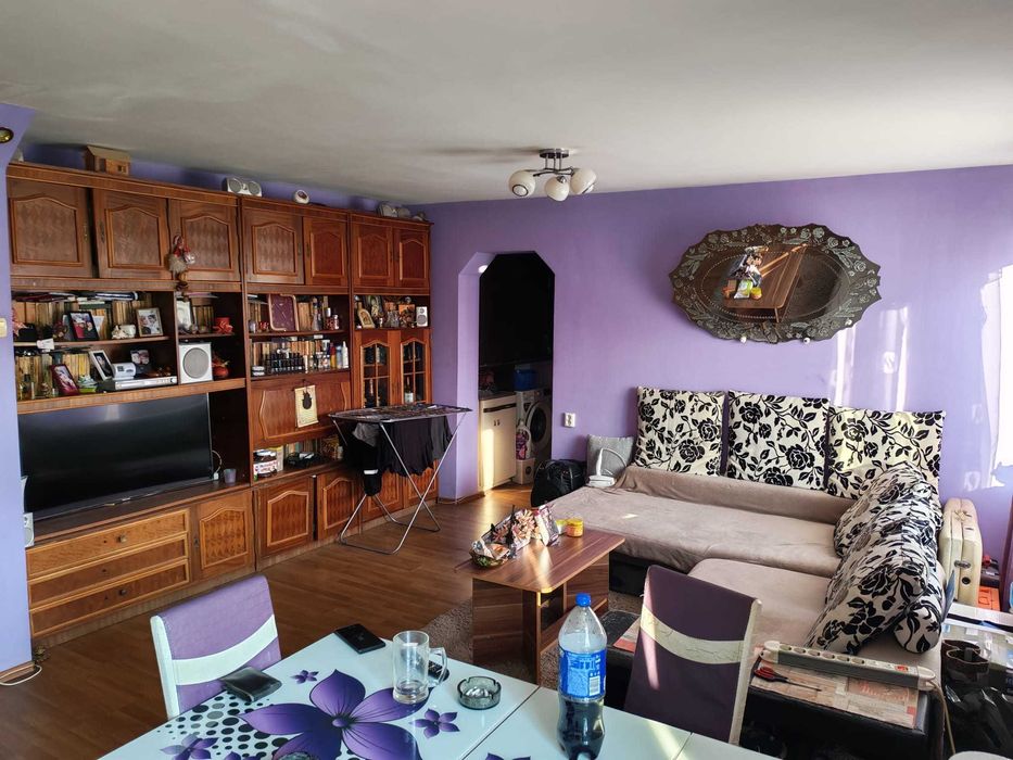 Apartament 3 camere -  DE VINZARE