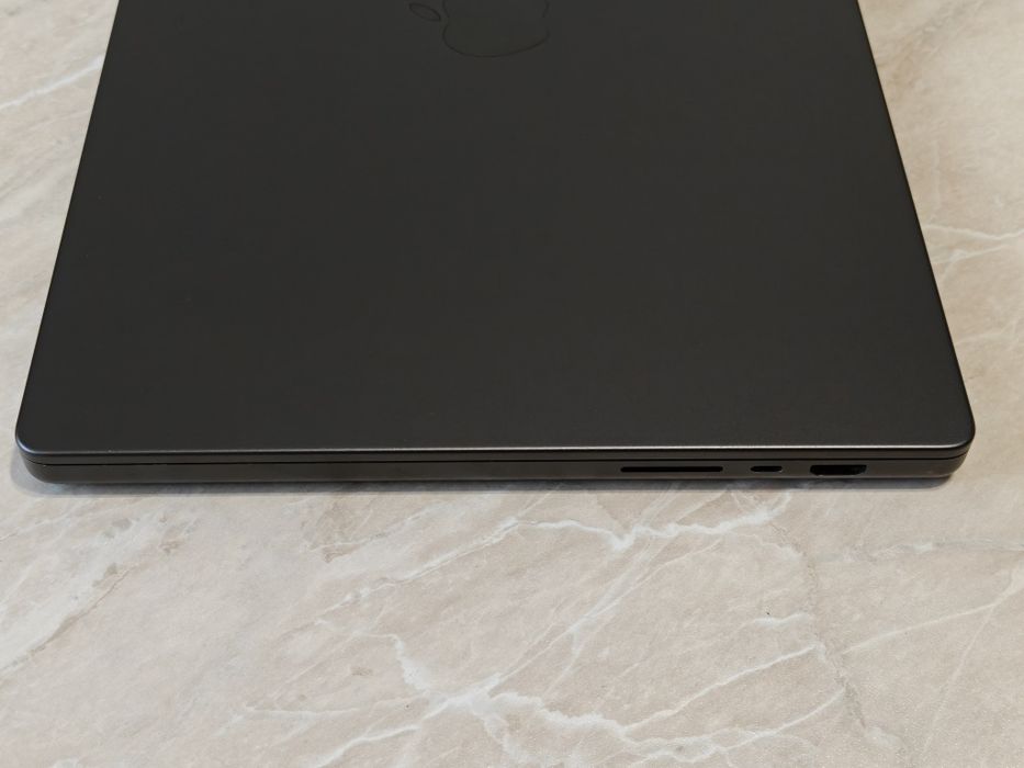MacBook Pro 16 M3PRO 18/512 99%