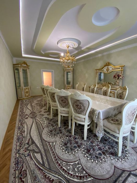 Hovli uchastka Chirchiq