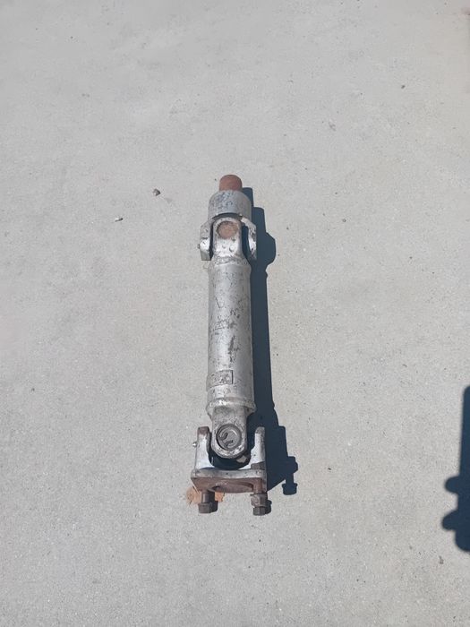 Кардан среден за Сузуки Самурай / Suzuki Samurai