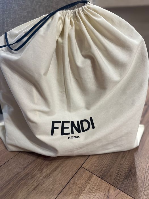 FENDI чанта , кафява