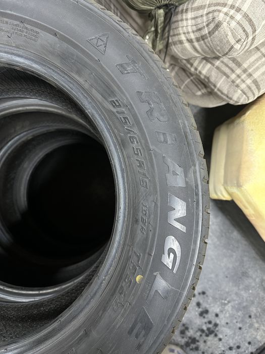 Продам резину 215/65/16