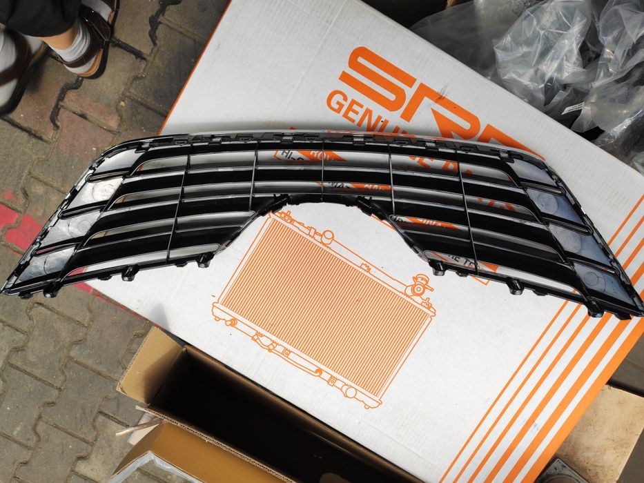 Камри 40 решетка радиатора