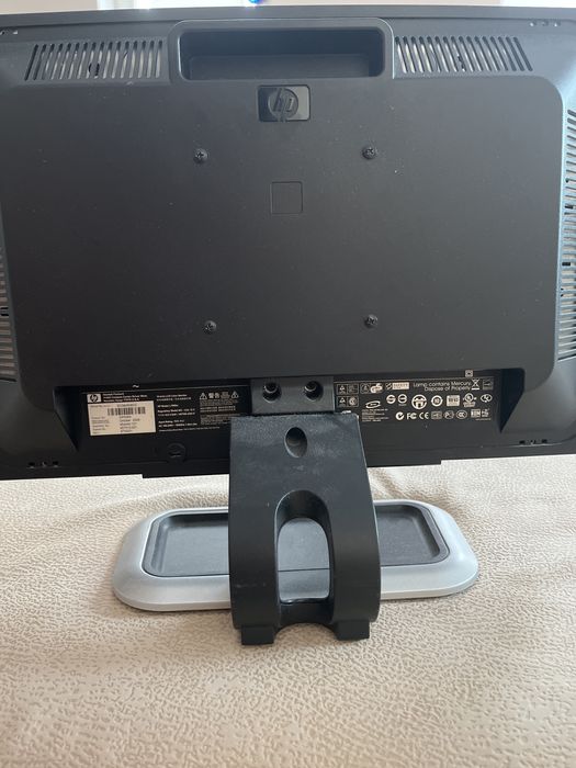монитор HP L1908w