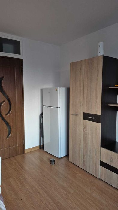 Inchiriez garsoniera