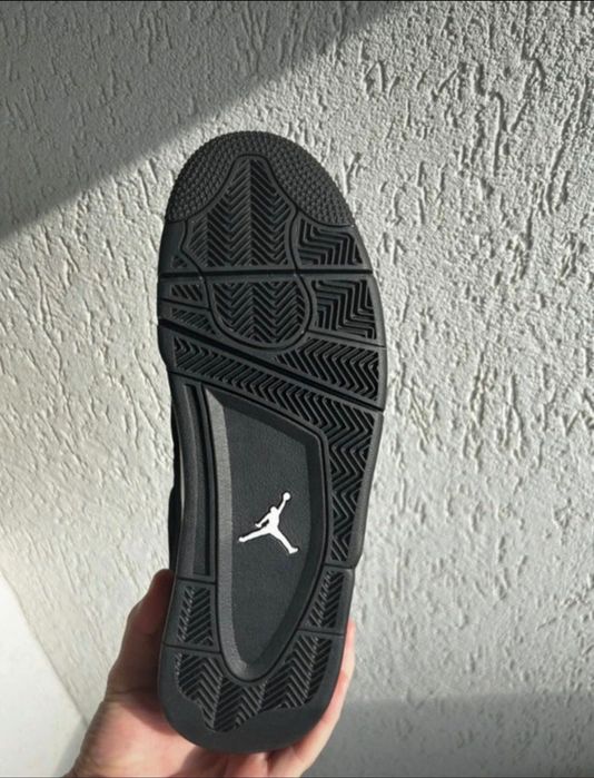 Jordan 4  Black Cat