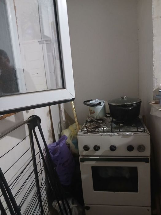 Юнусабад 7, 1/4/4. Франция. 42 кв.м.