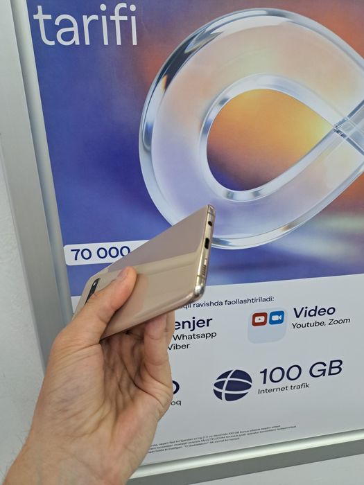 Samsung Galaxy S10 Plus 5G память 8/256gb очилмагян идеал