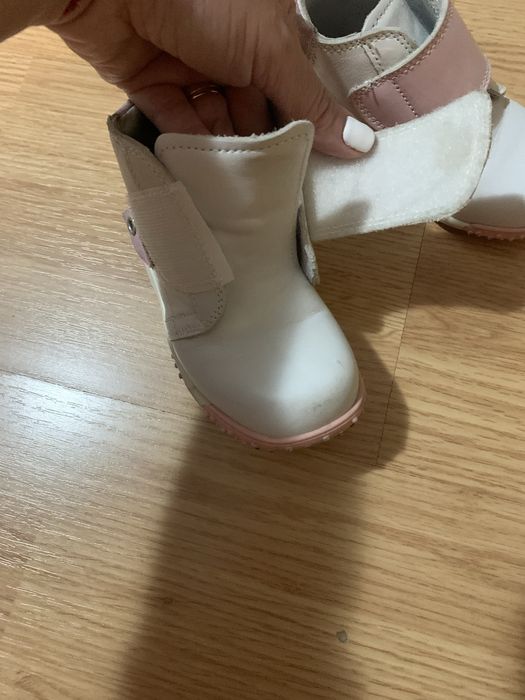 Ghete din piele pentru fetite
