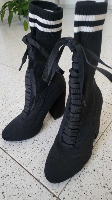 Дамски боти тип чорап