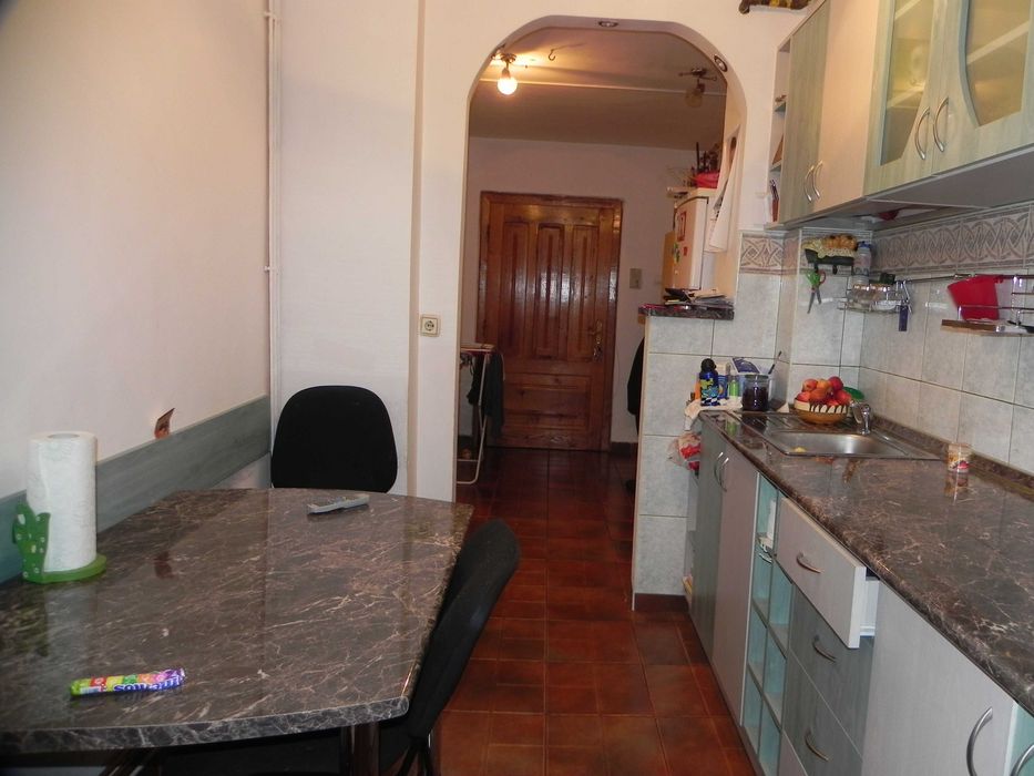 Apartament 2 camere de inchiriat, str Toamnei