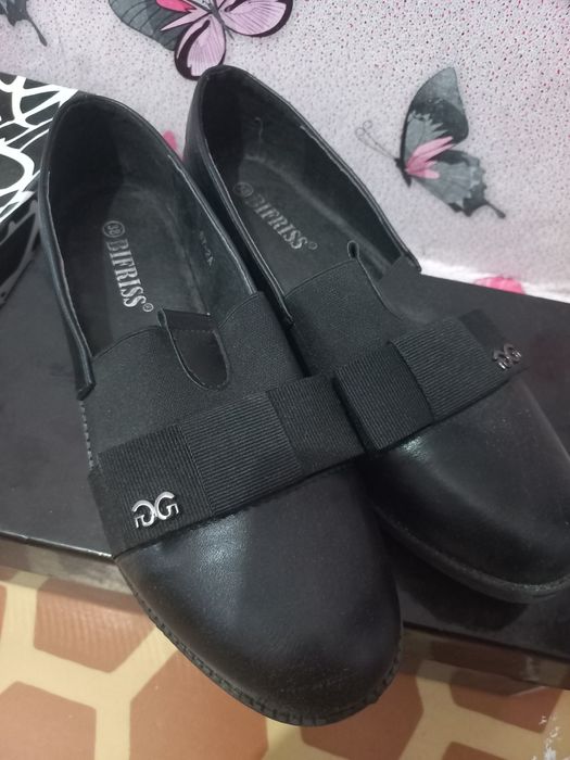 Продам обувь дешево