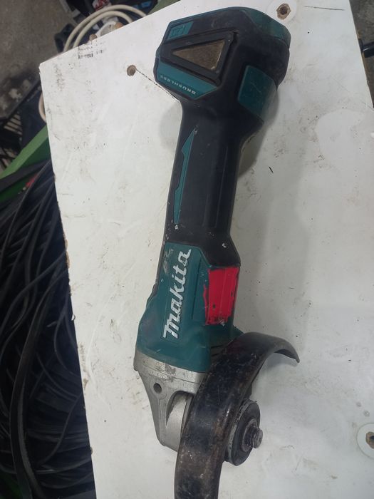 Акумулаторно Зеге Makita