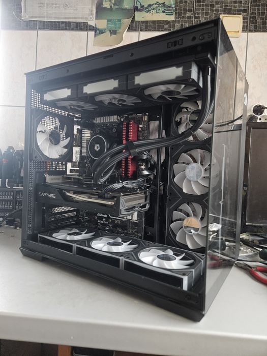 Unitate PC Gaming Ryzen 5 5600 video 8GB RX 5700 16GB RAM M2