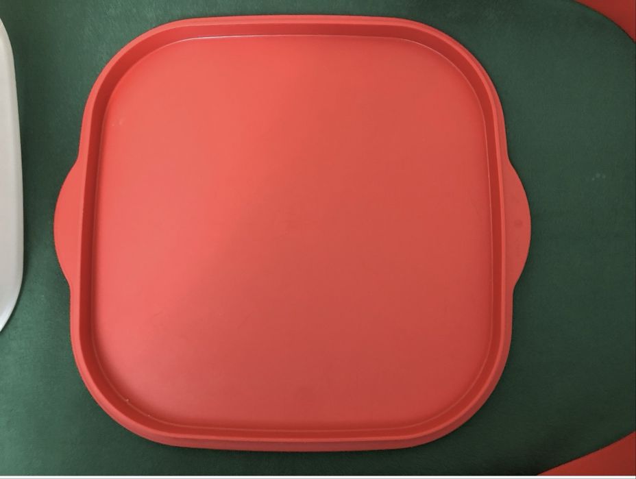 Посуда для торта Tupperware