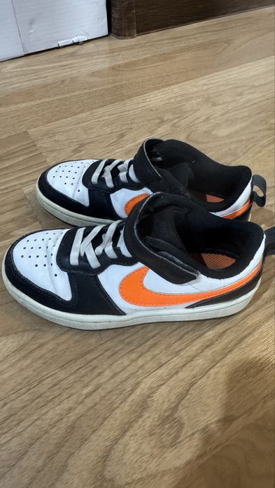 Продам детскую обувь