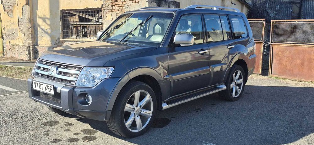 Mitsubishi Shogun 3.2 Diesel 2007 Automata 7 Locuri