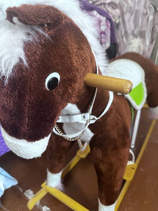 Oʻyinchoq ot hamyonbop. Narxda