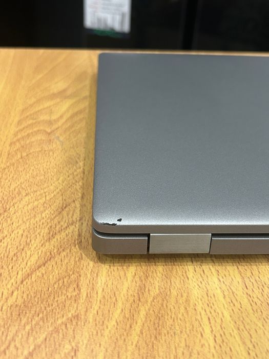 Лаптоп Dell i5 10-th gen./16GB RAM/256GB с 3 месеца гаранция!