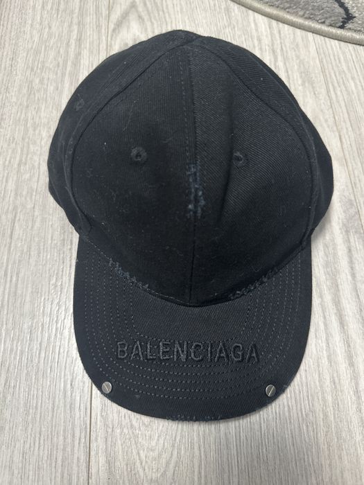 Sapca Balenciaga opium