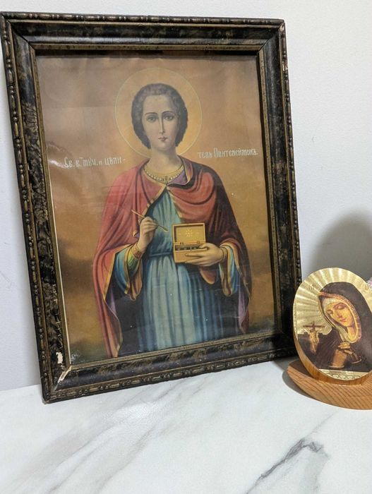Icoană veche pictată manual pe lemn–piesă vintage autentică, cu suflet