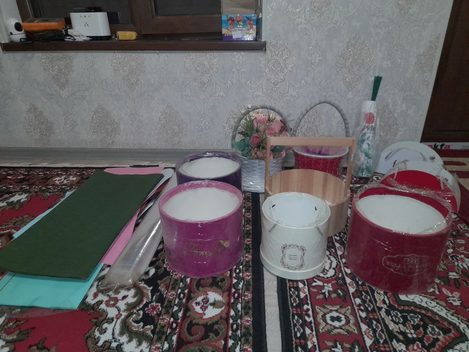 Gul savati karobkalari gul buketlari sotiladi