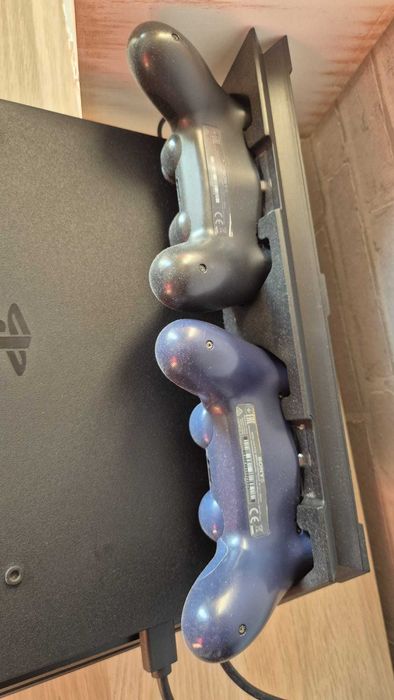 Consola PS4 PRO Modata - 1 TB HDD