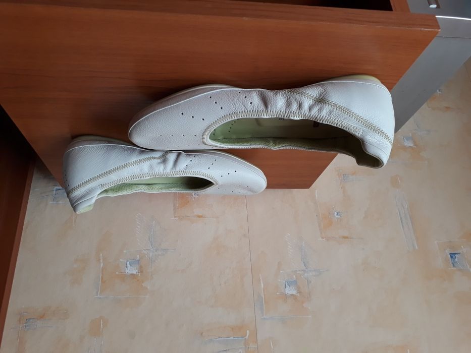 Ecco кожени обувки 39 номер.