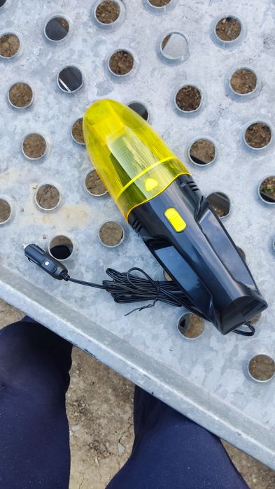 Aspirator pentru mașină