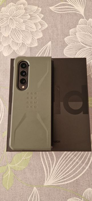 Samsung Galaxy Z Fold 4