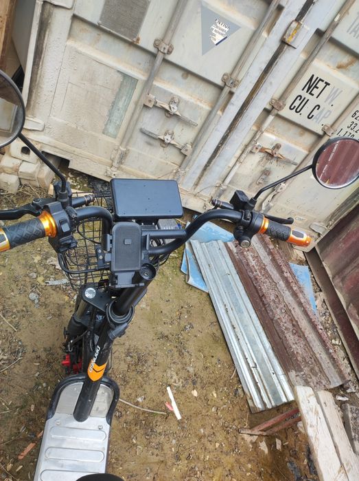 Skuter drongo sotiladi