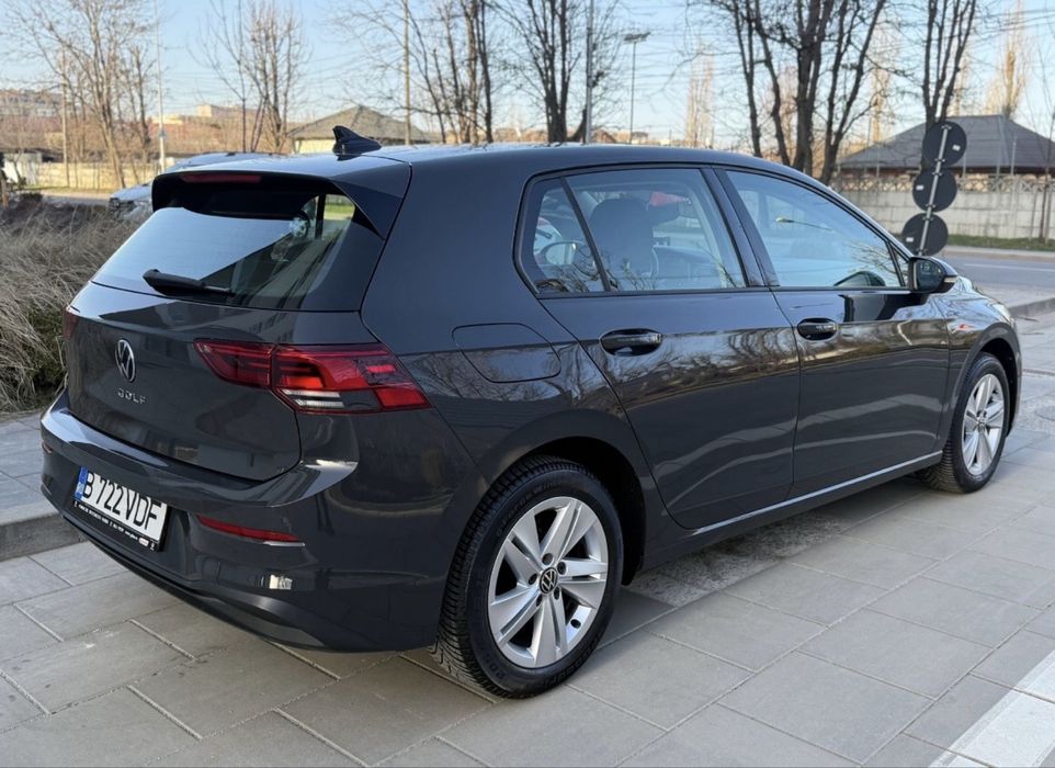 VOLKSWAGEN Golf 2022 — imagine 5