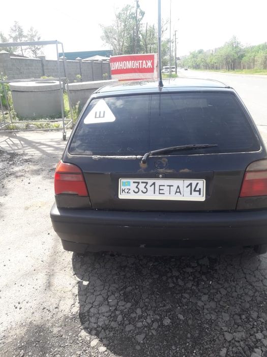Фольксваген   Golf 3 1.6